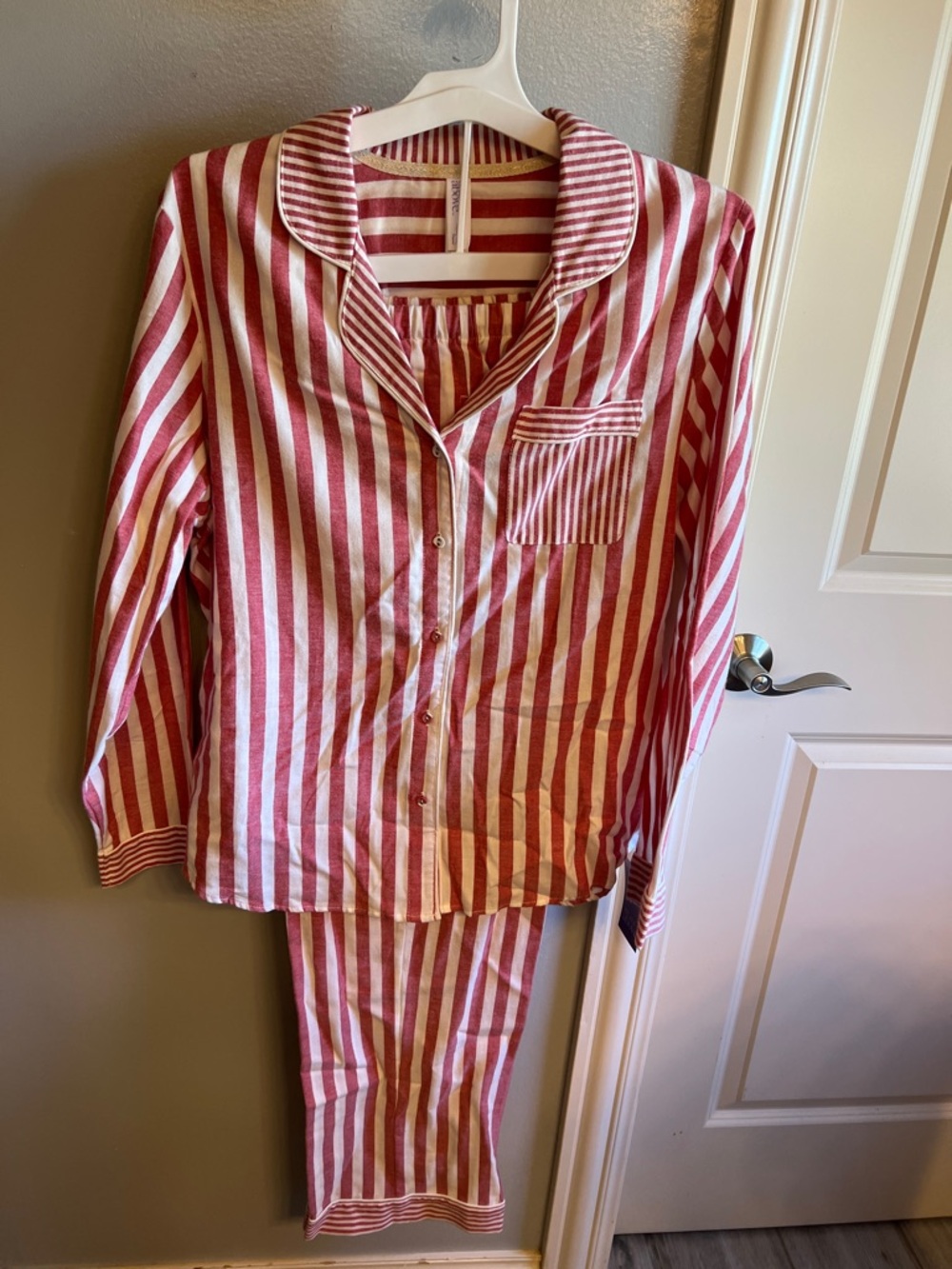 Never Worn women’s pajama set